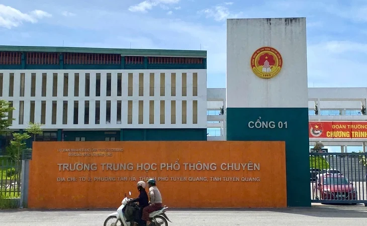 Vụ hơn 140 điểm 10 Toán ở Tuyên Quang: Có nên tổ chức thi lại cho 328 thí sinh? Câu hỏi đang gây nhiều tranh luận