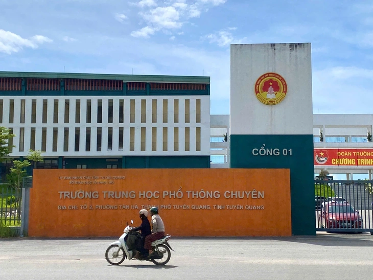 Vụ bất thường điểm 10 toán tại Tuyên Quang: Khởi tố thêm 15 người, vụ này coi bộ không đơn giản
