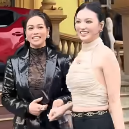 Nhật Kim Anh diện vest đen lịch lãm, công khai cử chỉ thân mật với một cô gái: Dân mạng đồng loạt “đứng hình”