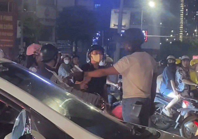 Người đàn ông nước ngoài liên tục xuất hiện, gạ gẫm các cô gái đi một mình ở Hà Nội: Thân thế không ai ngờ
