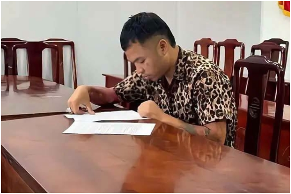 Đã rõ hình ảnh của Khánh Sky khi bị mời lên làm việc: Thái độ gây chú ý