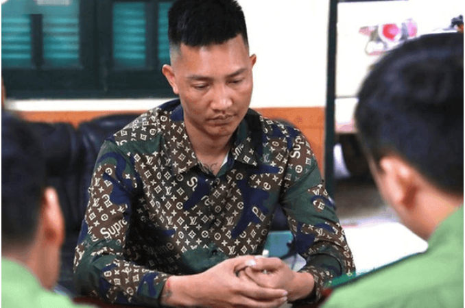 Chịu thật: Huấn Hoa Hồng bị cho là cắt ghép bản tin VTV đưa hình ảnh mình vào phóng sự từ thiện cùng nghệ sĩ đang được quan tâm
