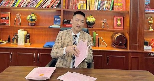 Hé lộ điều ít ai biết về Huấn Hoa Hồng: Từng làm Chủ tịch doanh nghiệp, góp vốn nhiều công ty