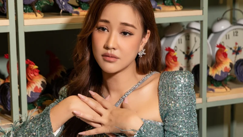 Mỹ nhân Việt tuyển trợ lý với bảng yêu cầu dài dằng dặc: Mức lương mới là điều gây tranh cãi