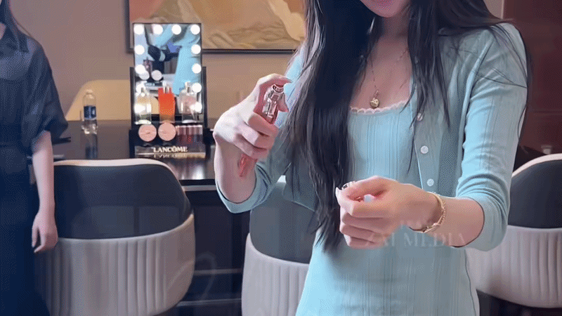 Hiền Hồ tái xuất với visual khác lạ, dân mạng ngỡ ngàng: Nhìn mãi mới nhận ra chính chủ