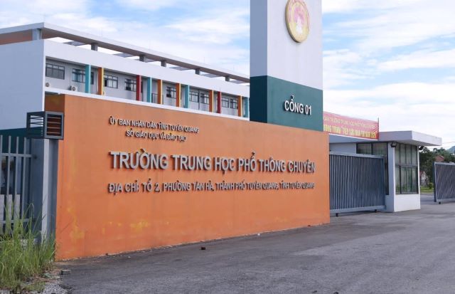 326 thí sinh thi lại môn Toán ở Tuyên Quang: Điểm số lần này khiến dân tình ngỡ ngàng