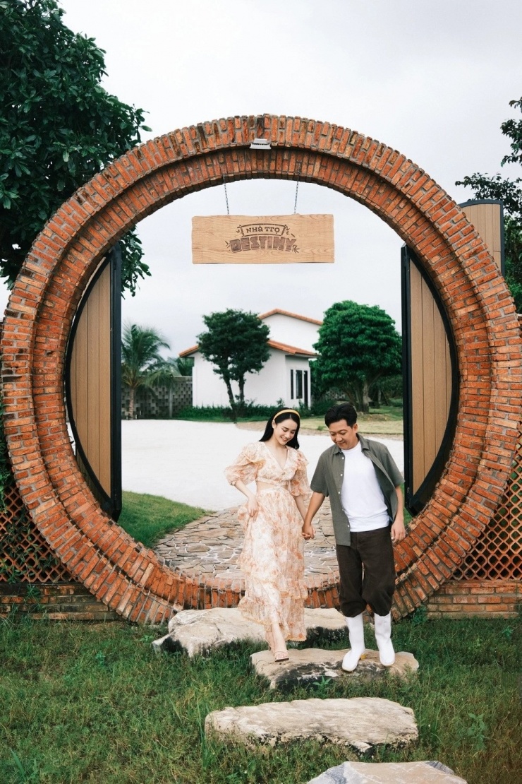 Trường Giang – Nhã Phương giàu đến đâu? Hé lộ loạt cơ ngơi đáng nể của cặp đôi