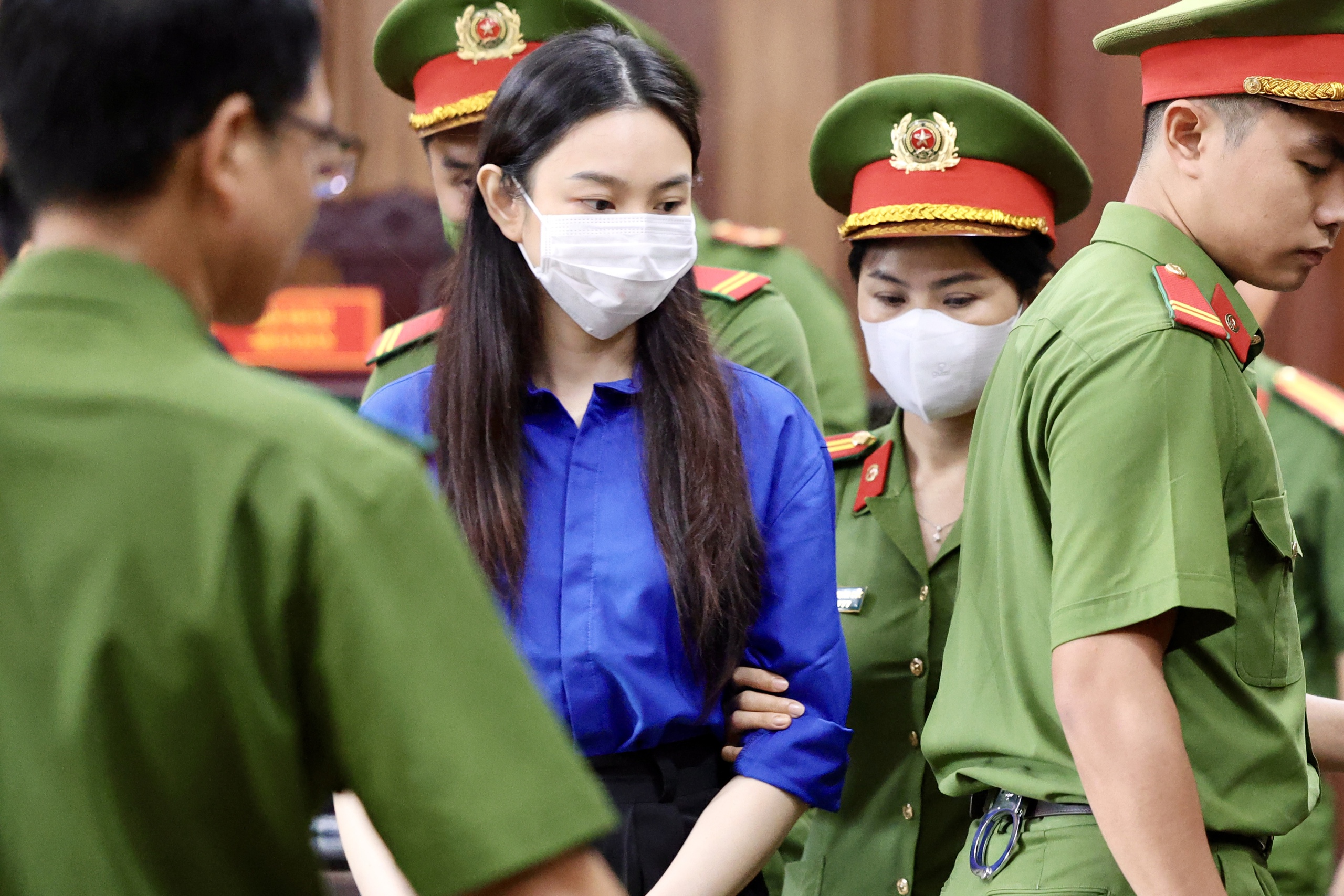 Hé lộ tình hình gia đình Thùy Tiên sau loạt biến cố đau thương: Càng biết nhiều càng thấy thương nàng hậu