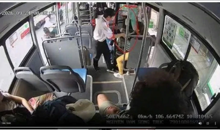 TP.HCM: Đình chỉ ngay nhân viên xe buýt tuyến 152 hành hung, đuổi khách xuống xe vì tranh cãi