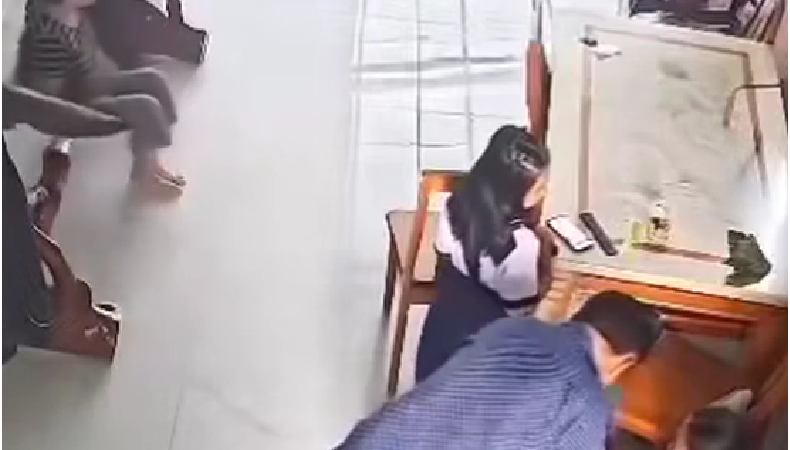 Người đàn ông trong cờ nhíp nam sinh lớp 7 h:ành h:ung người thân trong nhà:  “Ông ấy hiền quá, gặp nhà người khác  thì đã khác rồi”