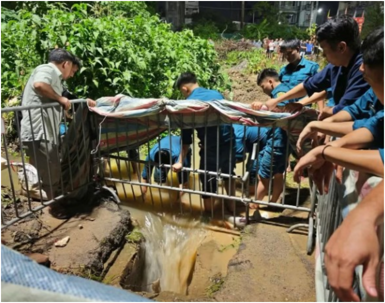 Vụ tân sinh viên bị nước xuống cống: Chủ tịch UBND TP Hà Nội nói gì?