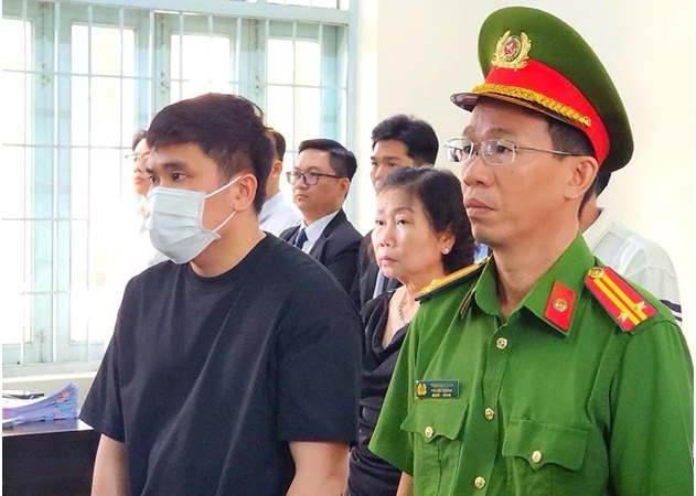 Đã rõ lý do phiên tòa xét xử vụ nữ sinh 14 tuổi Vĩnh Long tạm hoãn lần 3: Không ngờ luôn đó