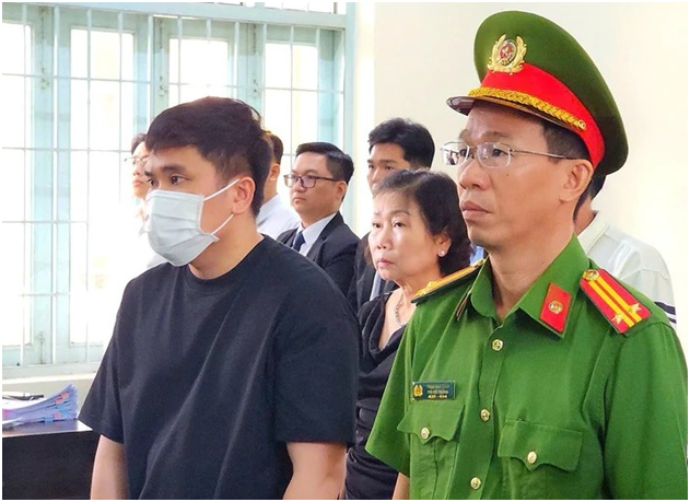 Đã rõ lý do phiên tòa xét xử vụ nữ sinh 14 tuổi Vĩnh Long tạm hoãn lần 3: Không ngờ luôn đó