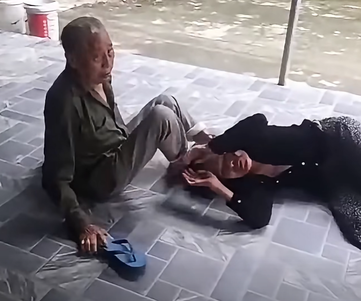 Rõ tình hình của cụ bà 76 tuổi sau khi bị hành hung: Quá bức xúc thật sự, không chấp nhận được