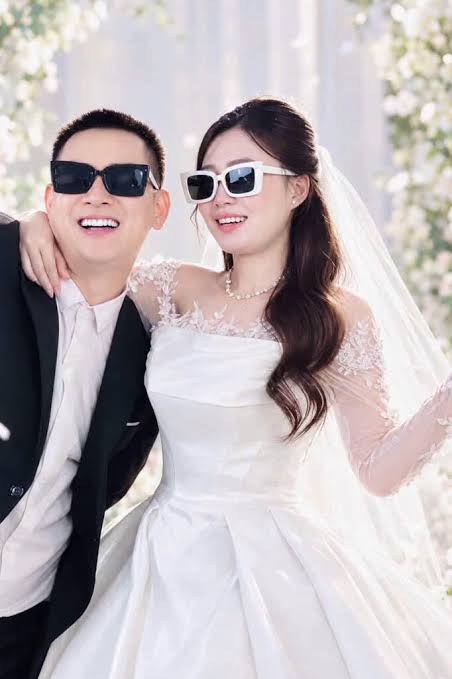 Hoài Lâm và Ngọc Trinh hé lộ ngày cưới: Fan rần rần, háo hức chờ ngày cả hai về chung một nhà